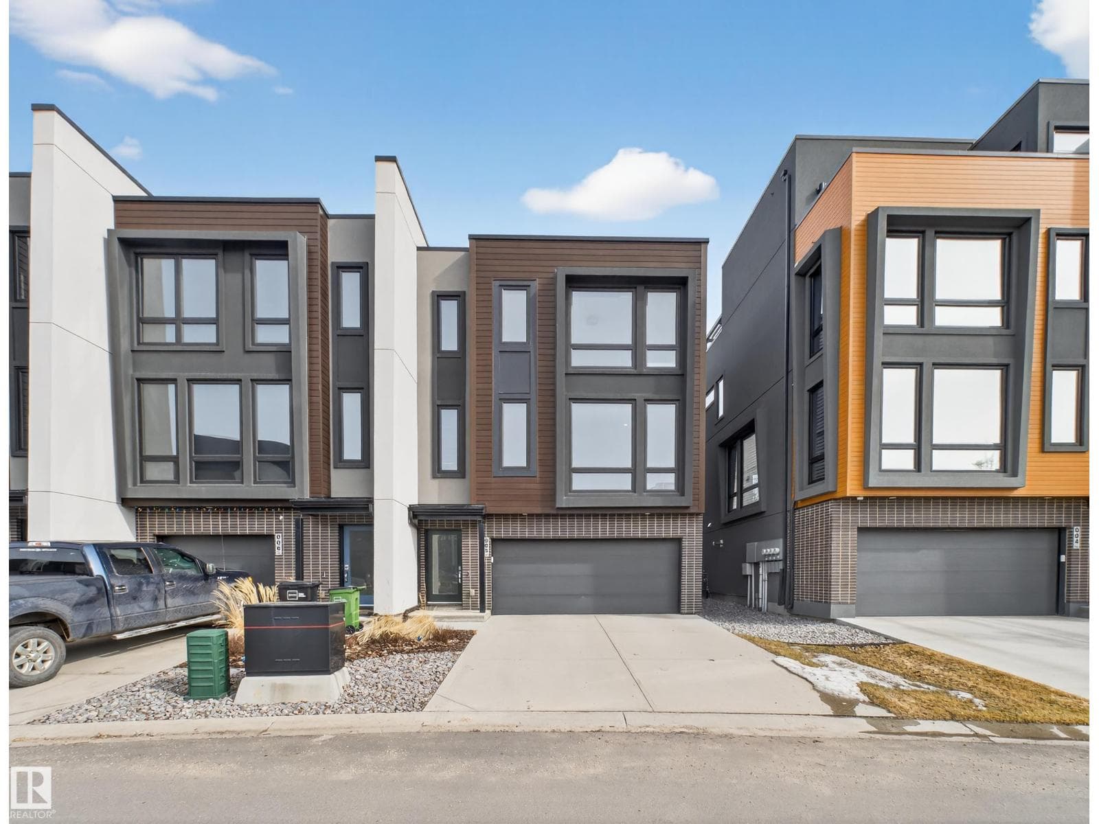 2 bed 3 bath single family at #5 1304 RUTHERFORD RD SW — $499,900