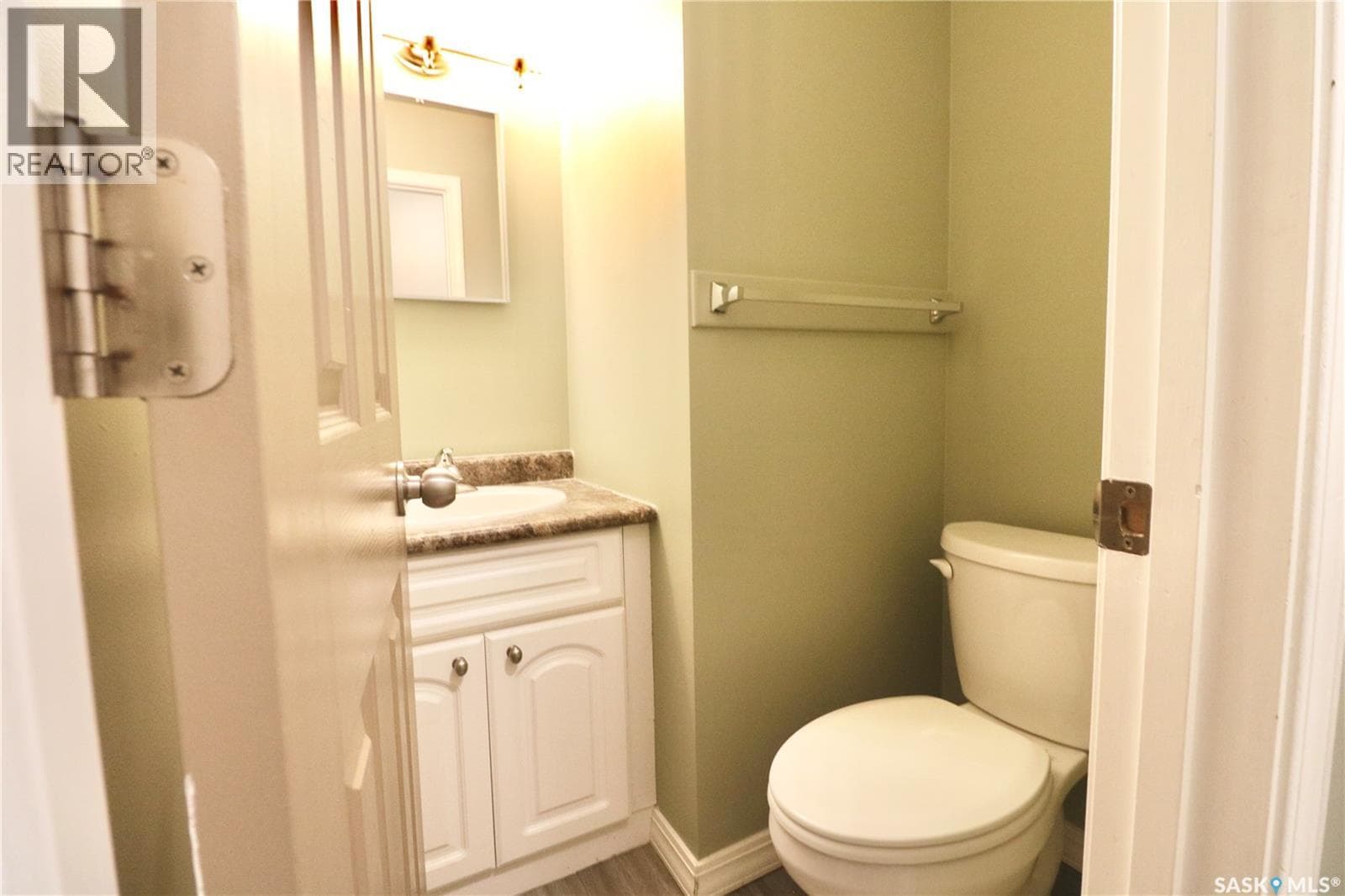 35 Mackenzie WAY — photo 5