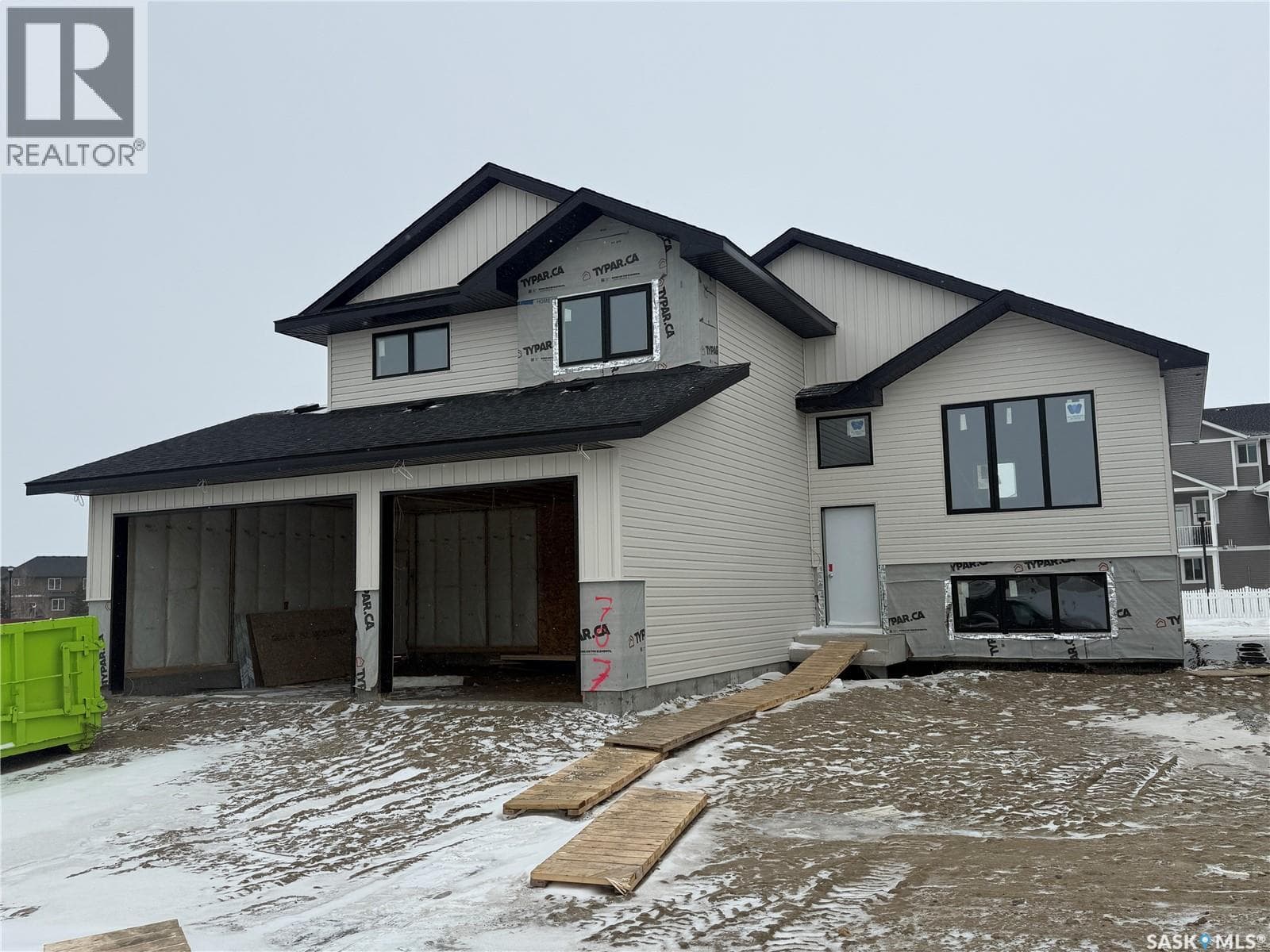 707 Ballesteros CRESCENT