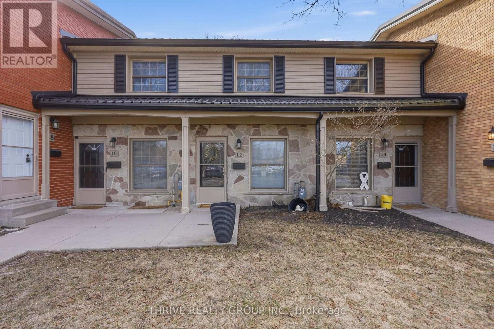 2 bed 1 bath single family at 12 GUILDWOOD WALK — $399,900