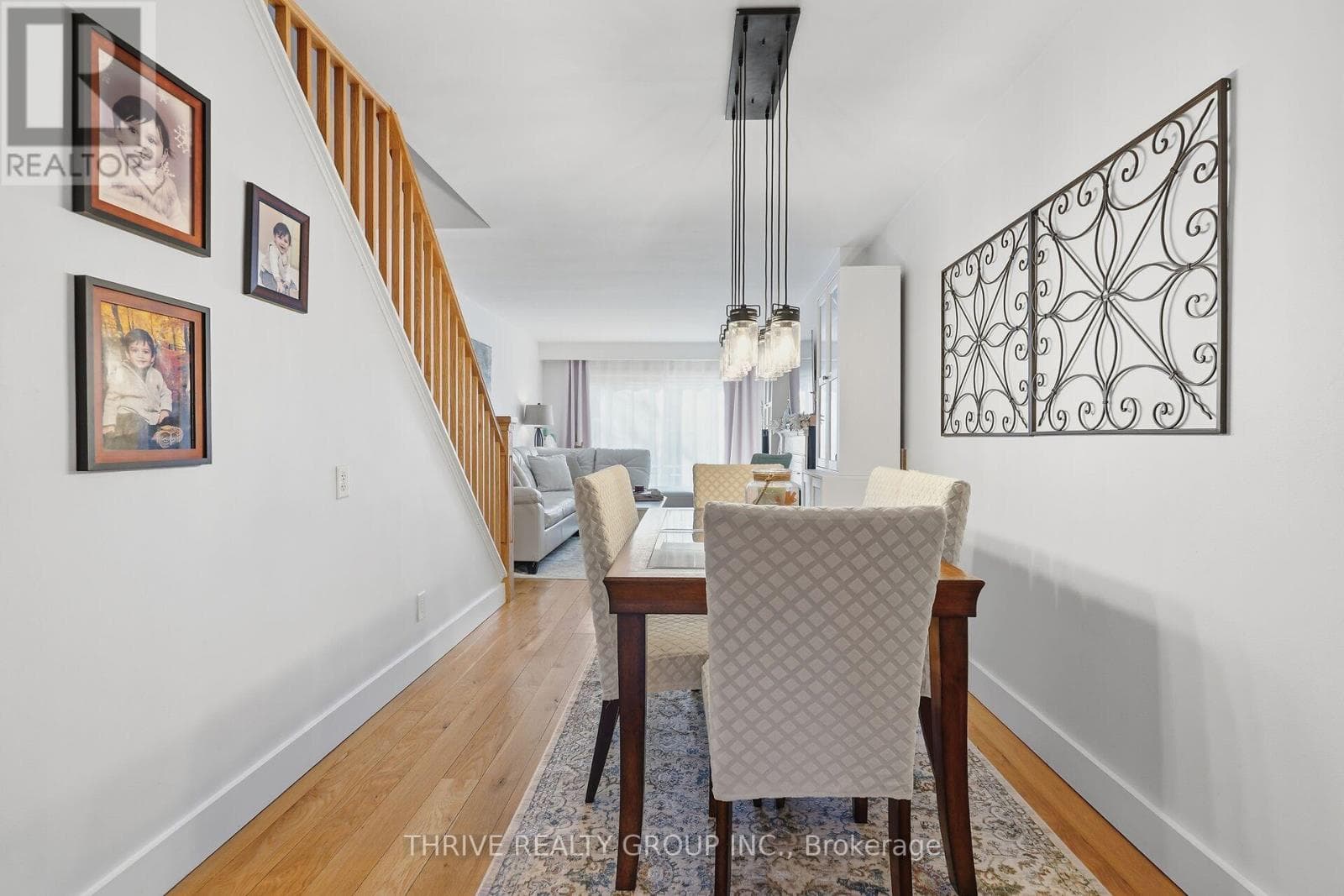 12 GUILDWOOD WALK photo 3
