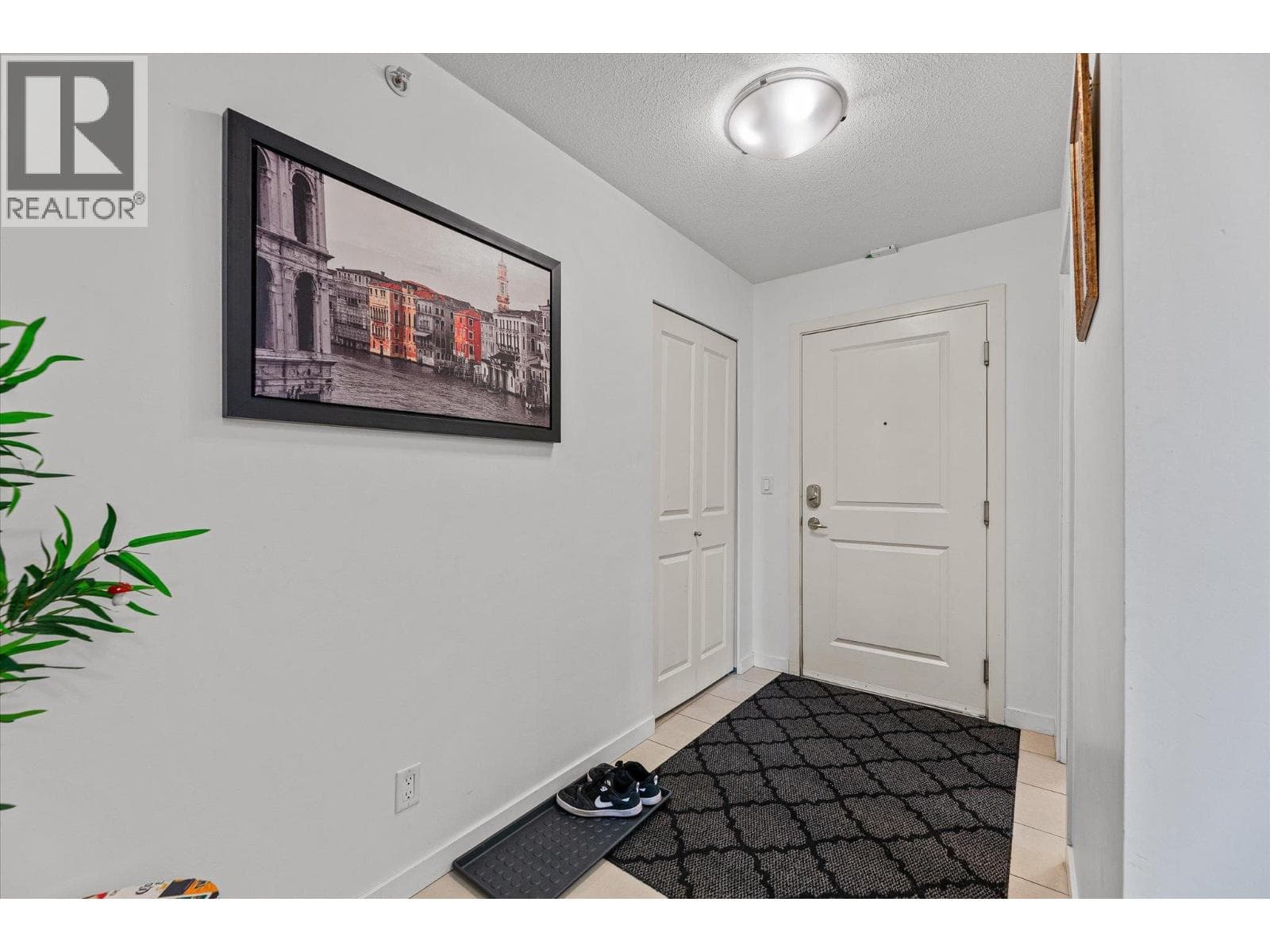539 Yates Road Unit# 403 photo 3