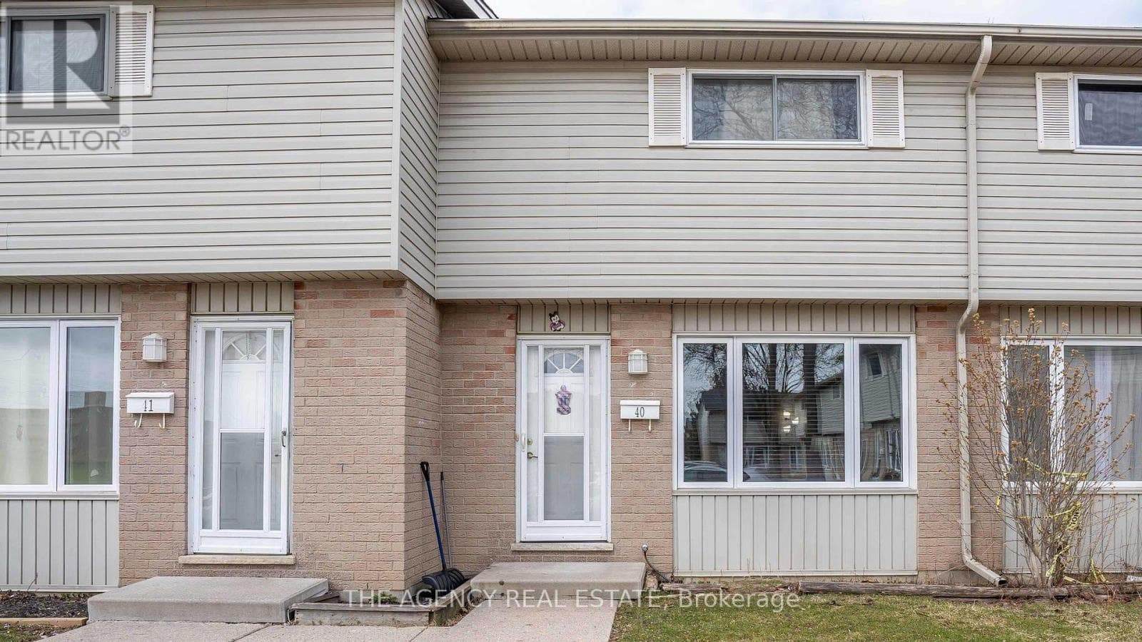 3 bed 2 bath single family at 40 - 1095 JALNA BOULEVARD — $309,900