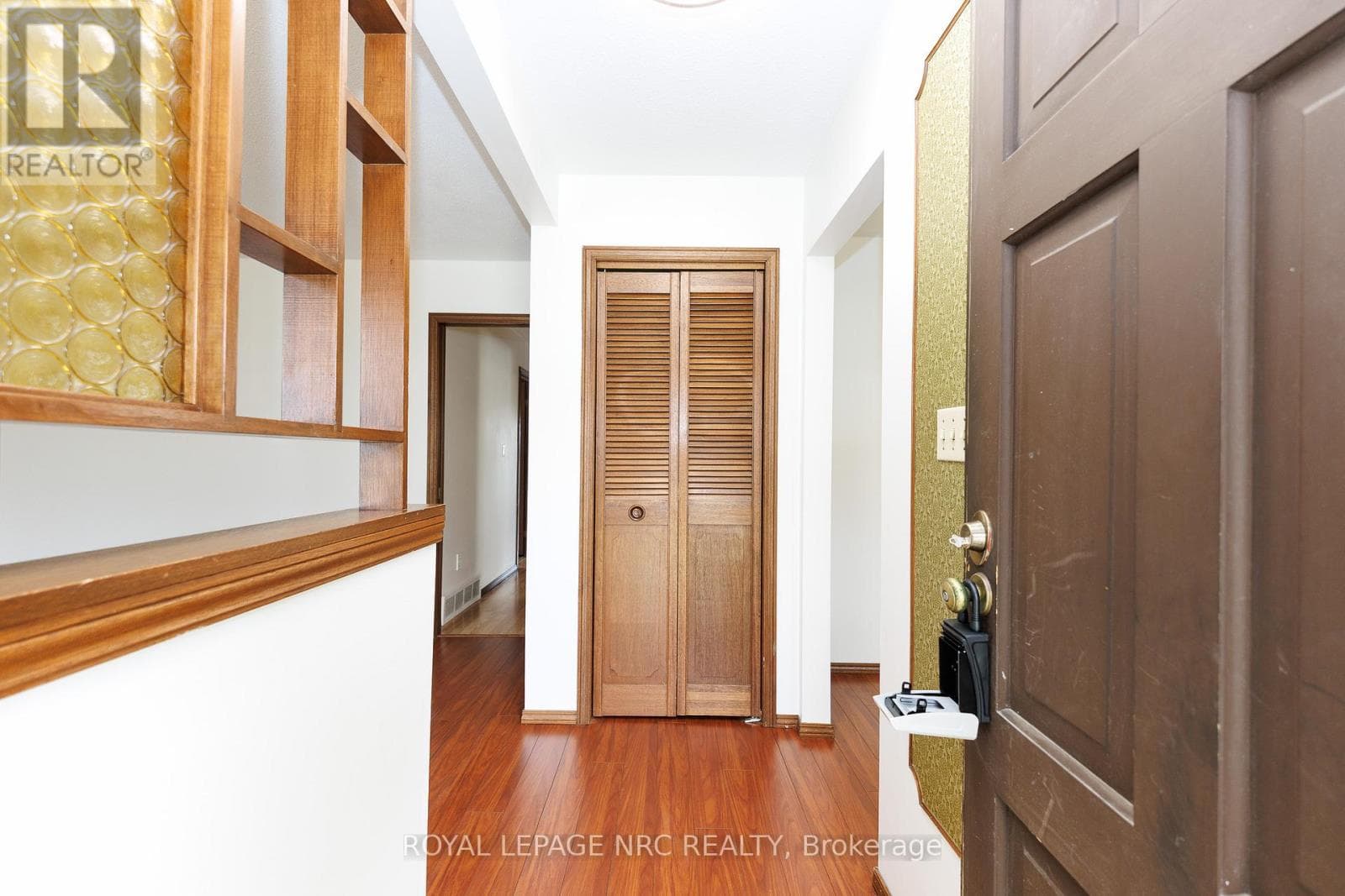105 HILLVIEW ROAD photo 4