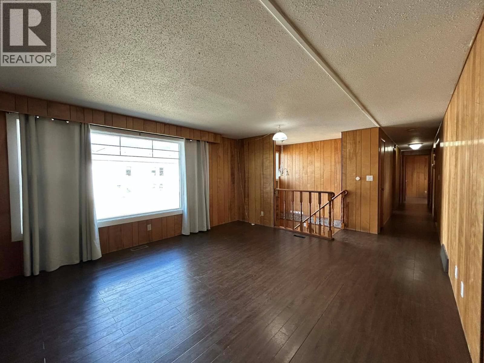 7083 DONALDSON Drive photo 3