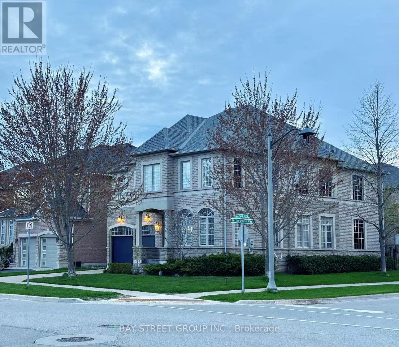 1087 KESTELL BOULEVARD photo 3