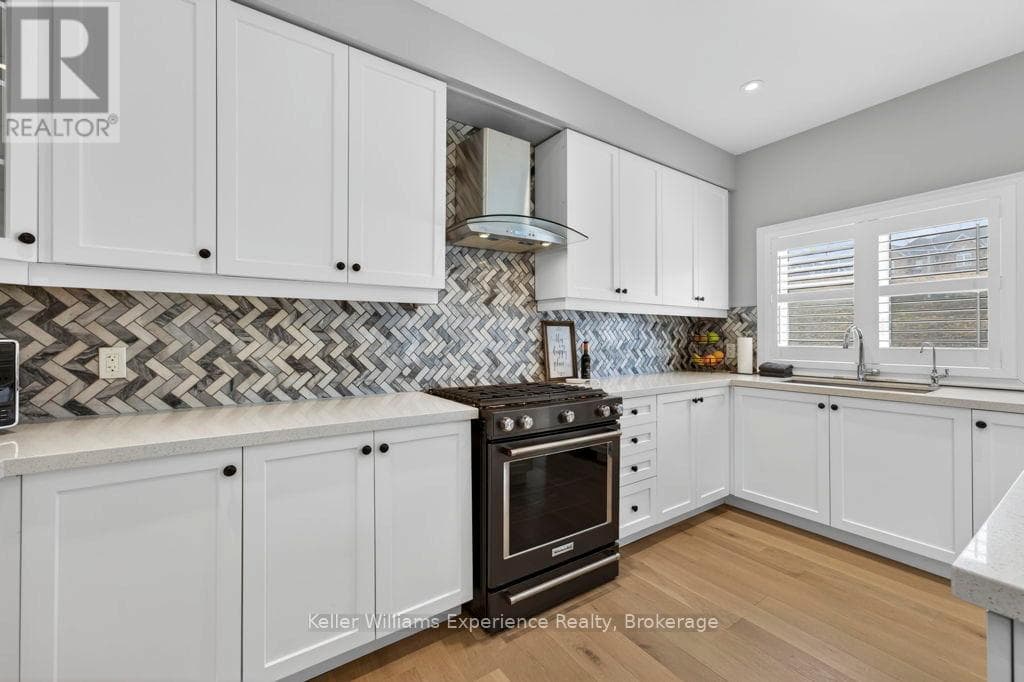 192 MUIRFIELD DRIVE photo 4