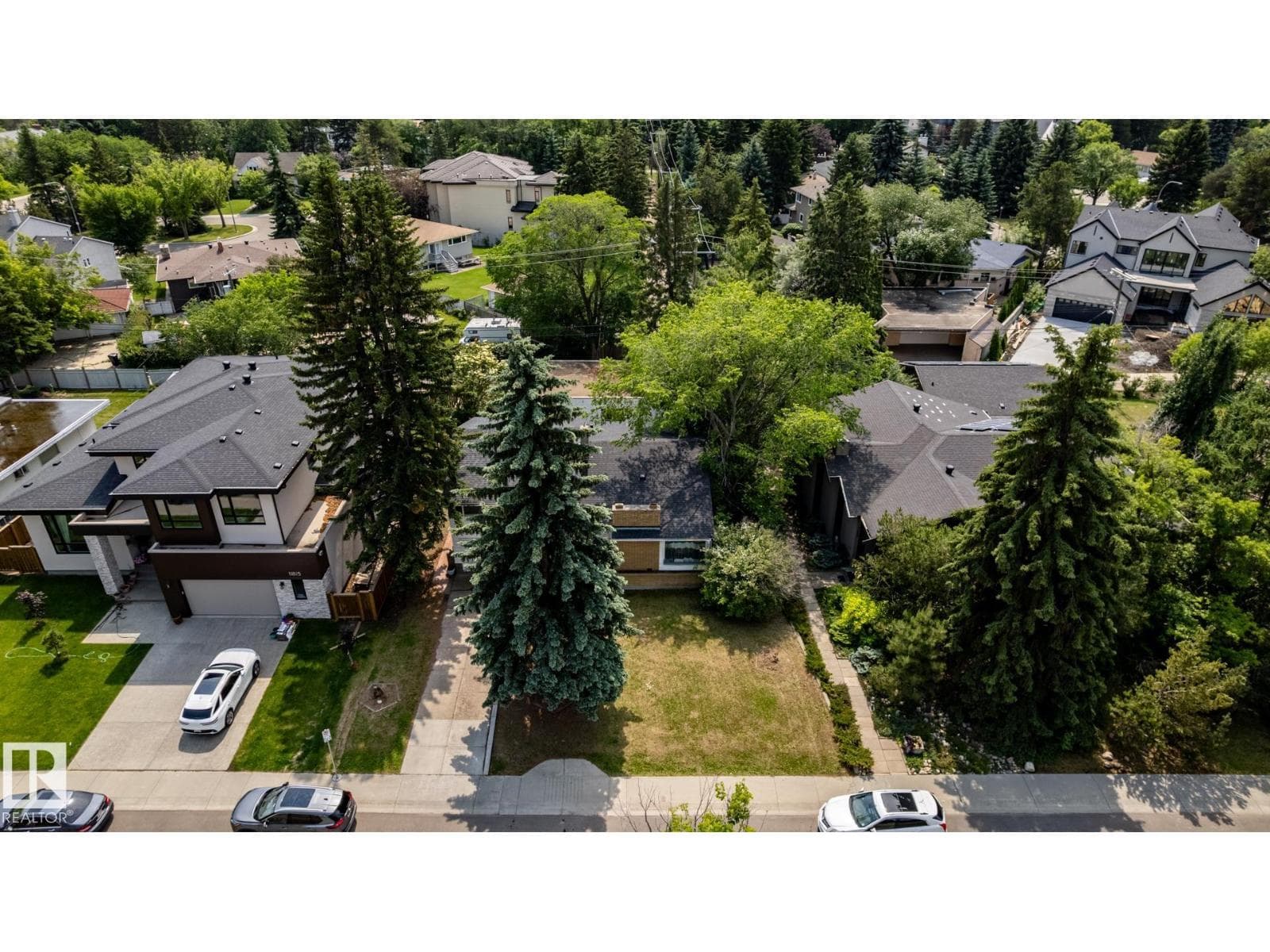 11819 87 AV NW — photo 5
