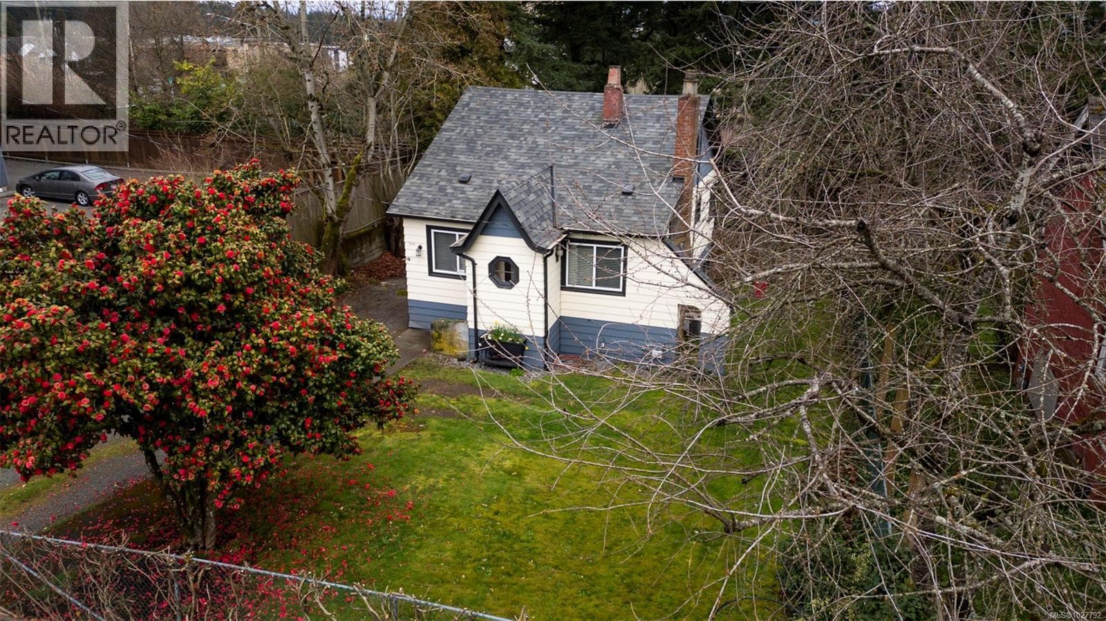 2 bed 1 bath single family at 308 Holly Ave — $529,500