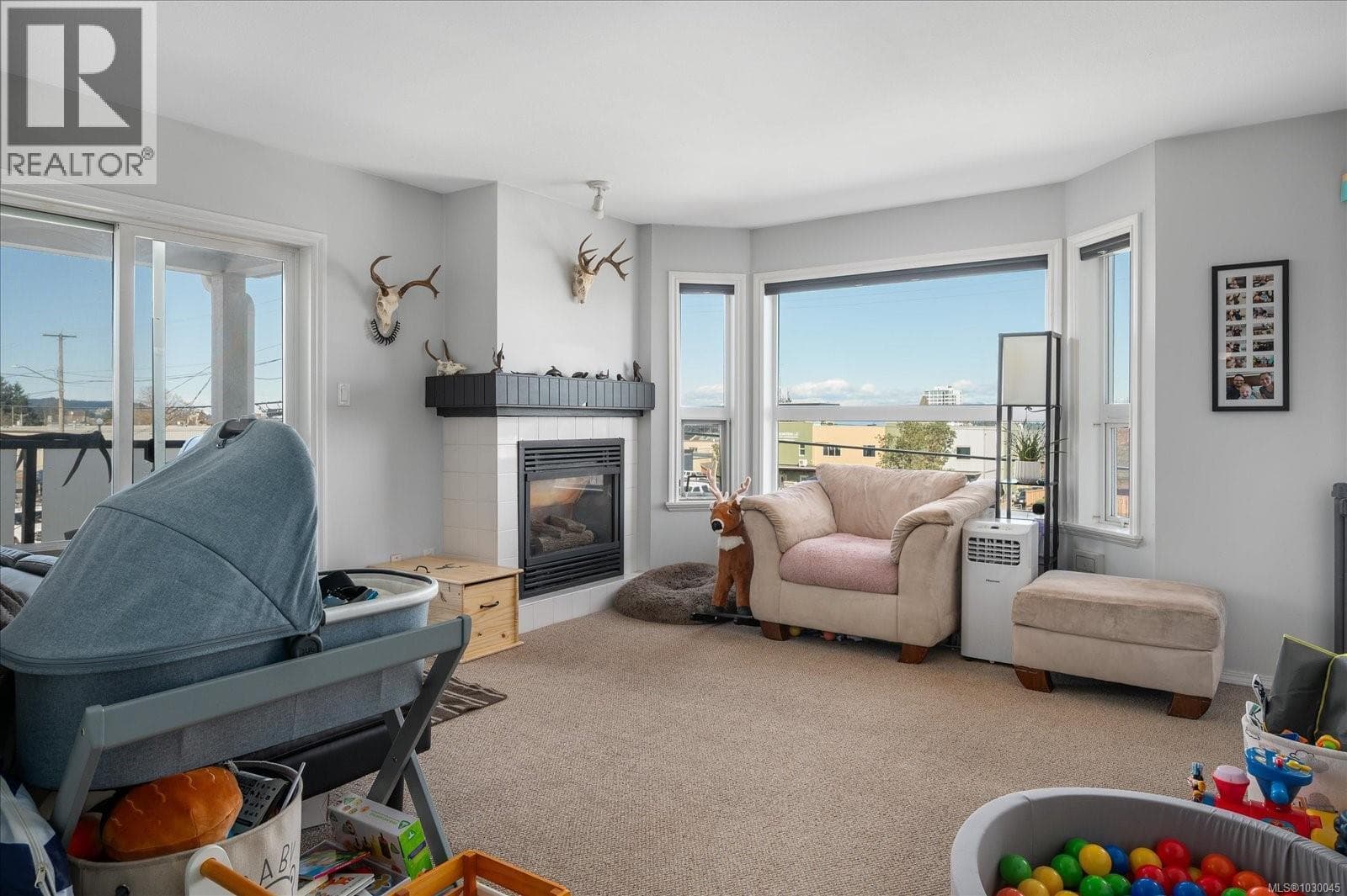 304 327 Prideaux St photo 4