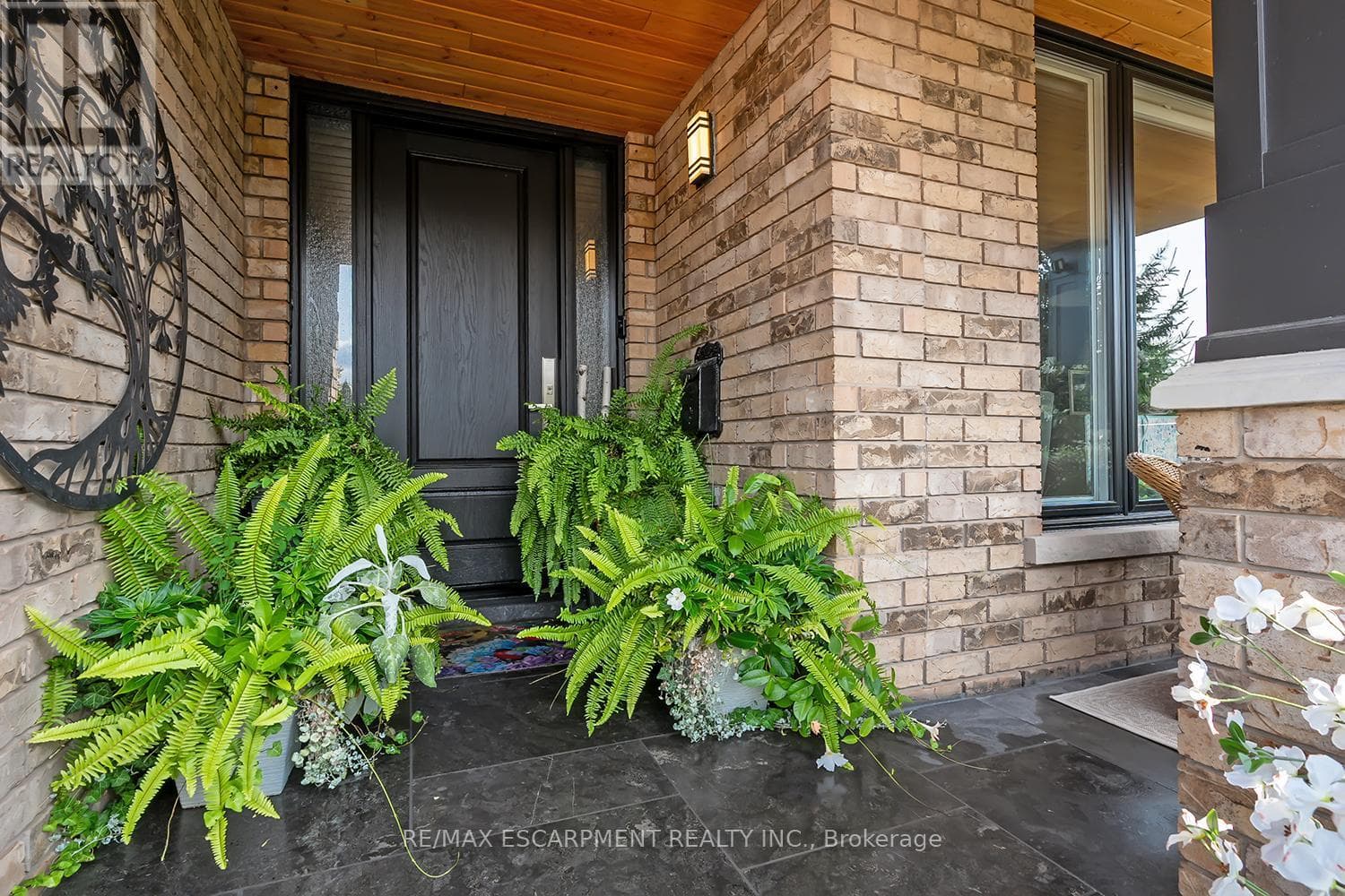 4252 SARAZEN DRIVE photo 4