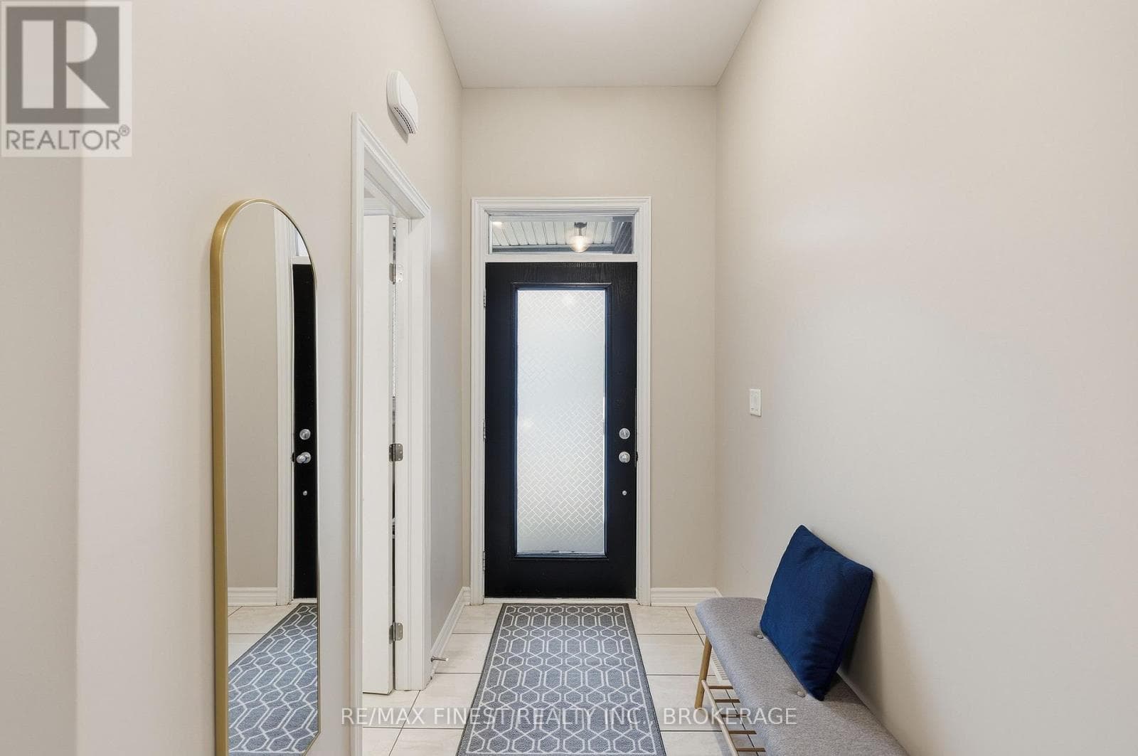 1685 TENLEY DRIVE photo 4