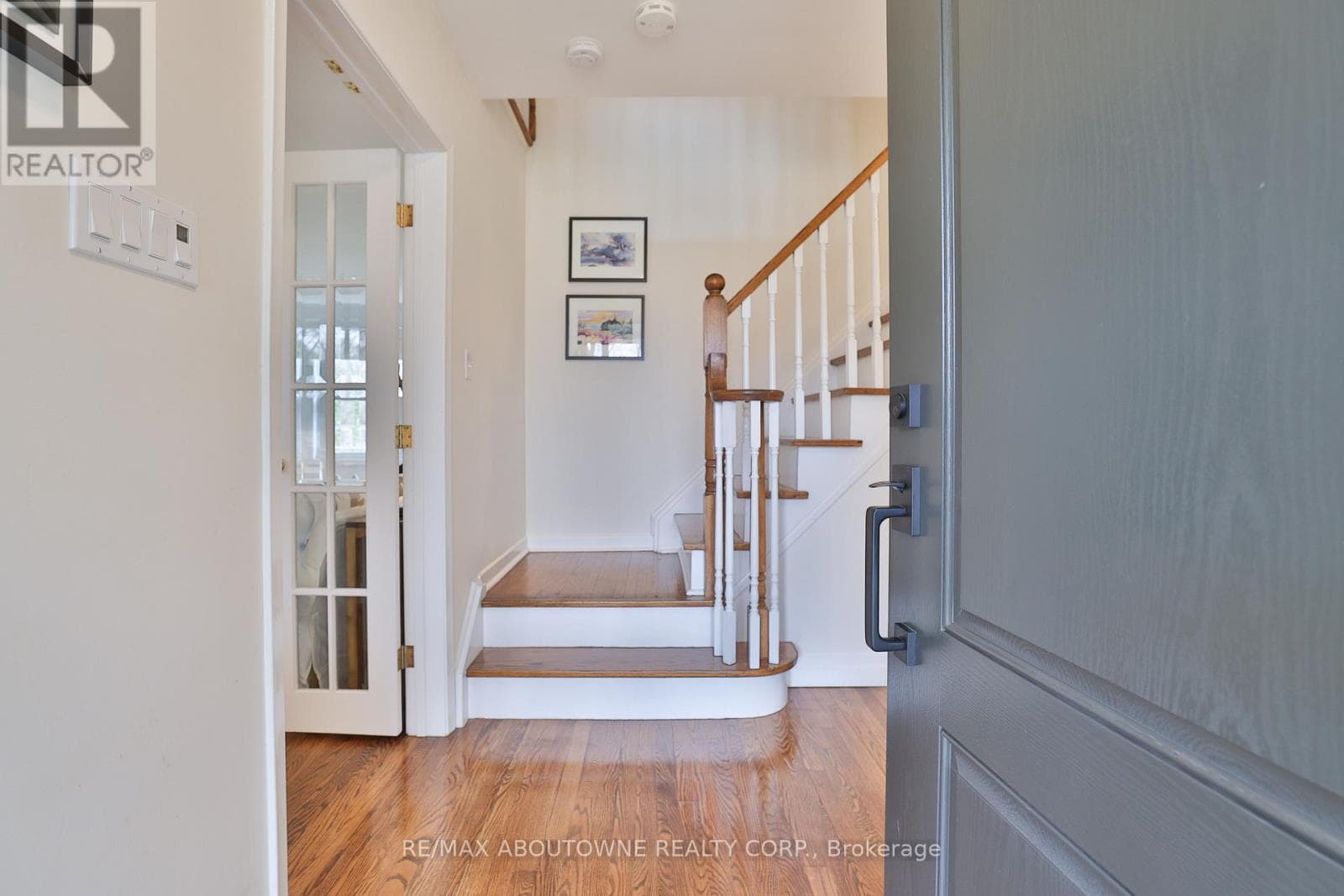 1268 HILLHURST ROAD photo 5