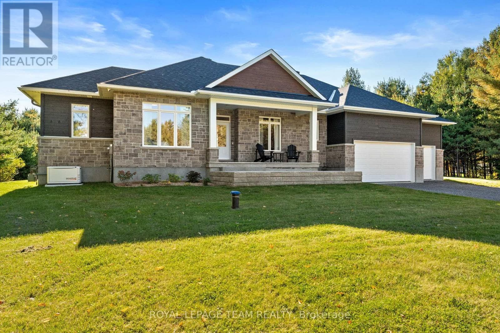 143 RAYMOND LUHTA CRESCENT photo 3