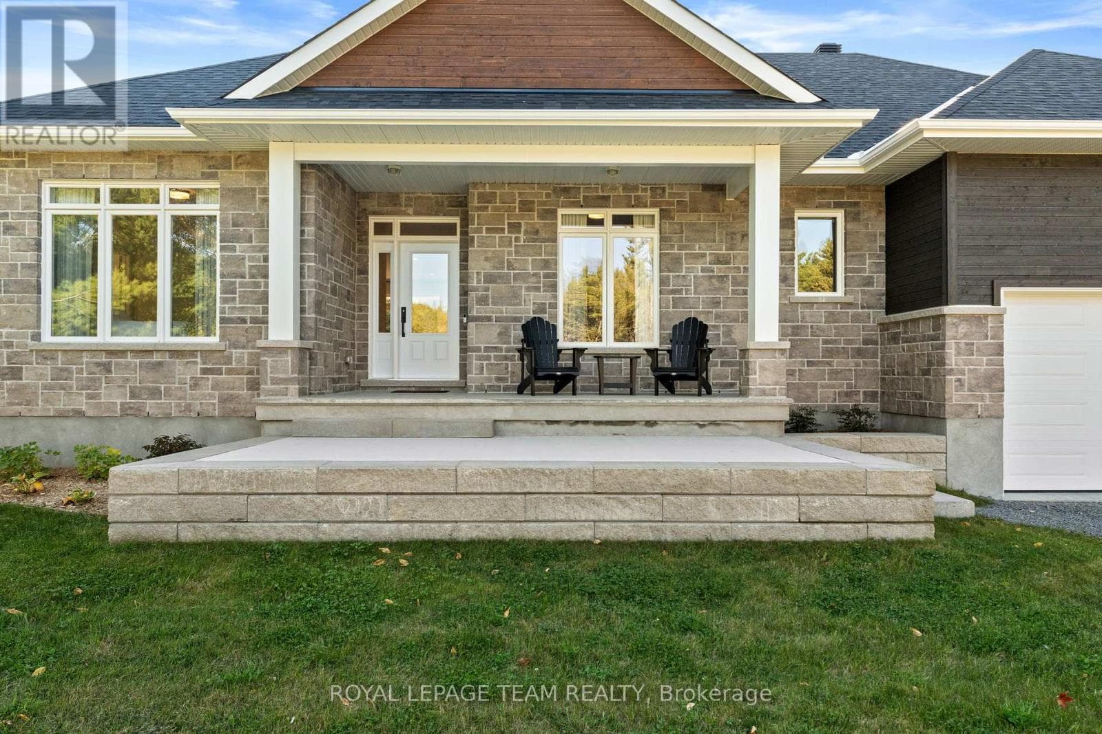 143 RAYMOND LUHTA CRESCENT photo 4