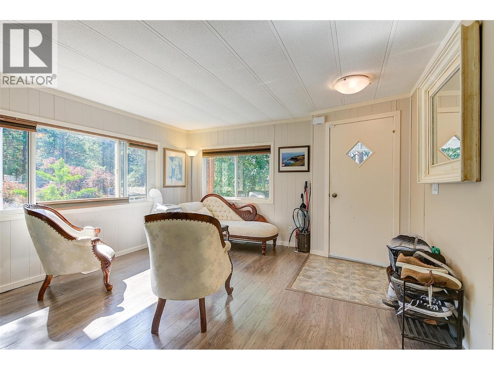 1860 Boucherie Road Unit# 30 photo 5