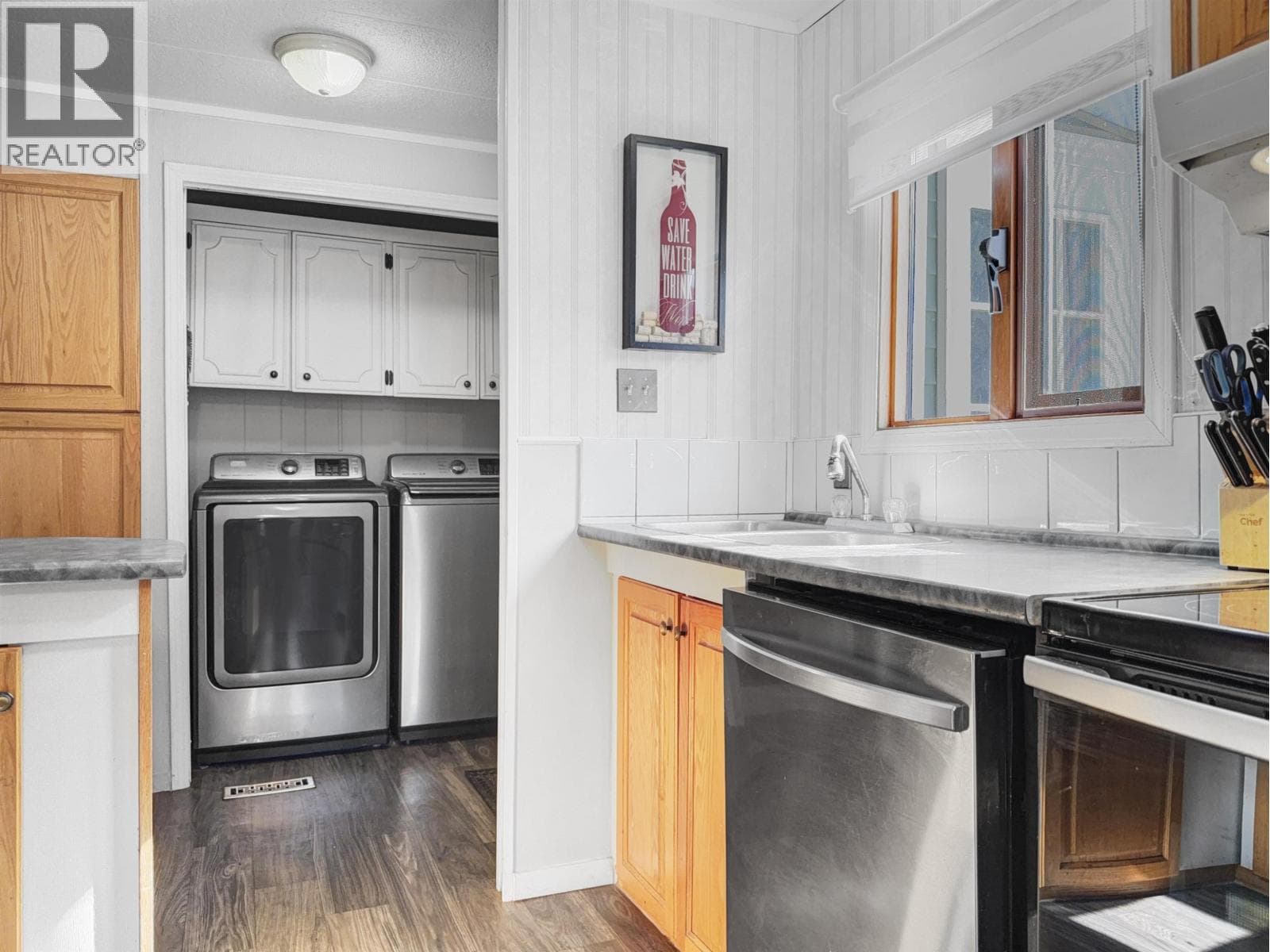 1008 RICHARD ROAD photo 4