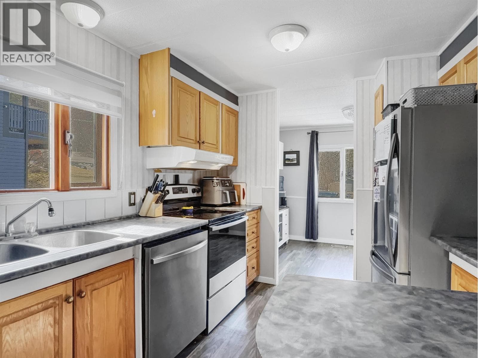 1008 RICHARD ROAD photo 5
