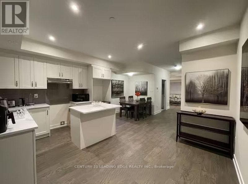 98 WILLIAM DUNCAN ROAD photo 2