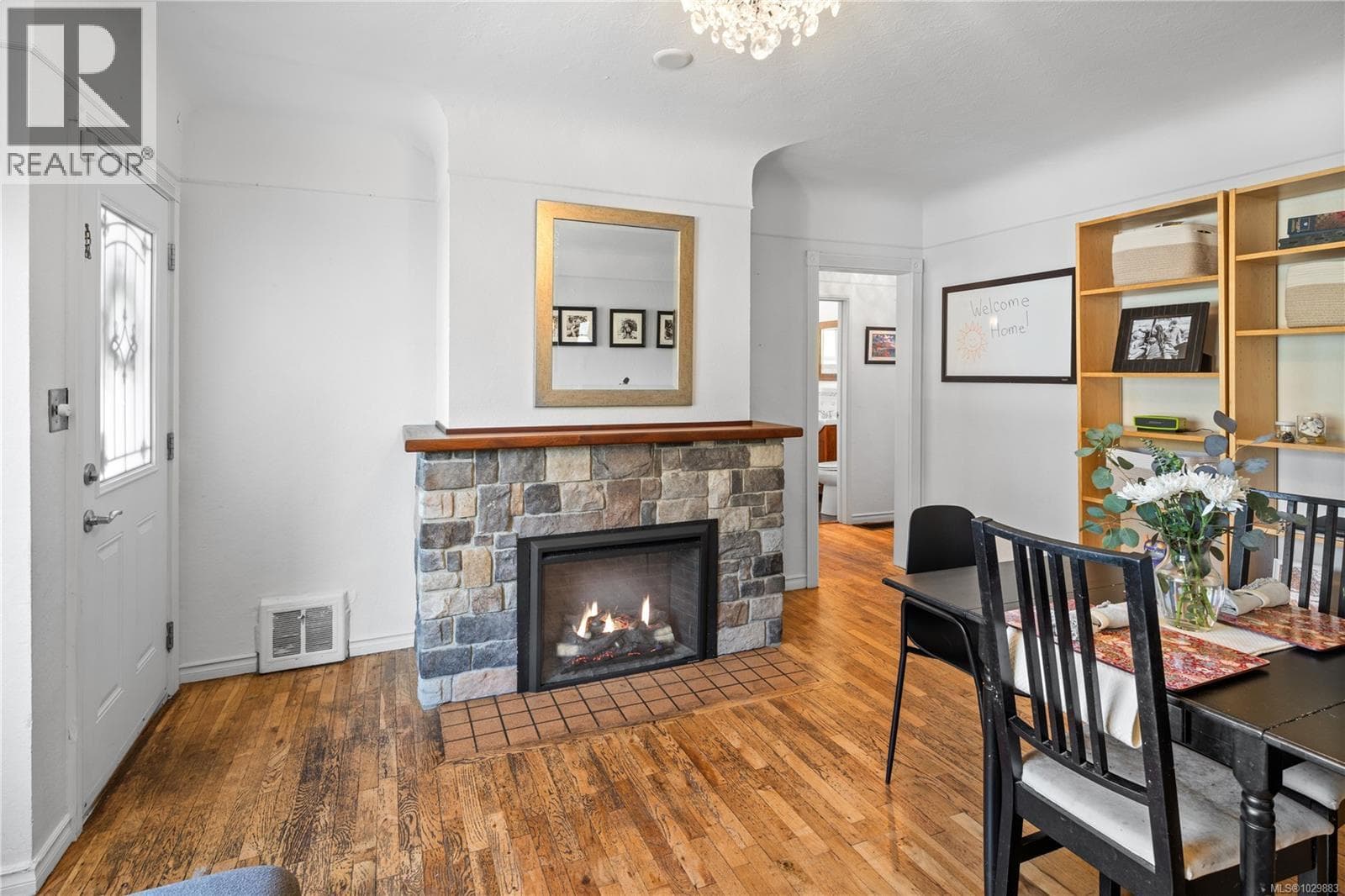 1451 Brooke St photo 3