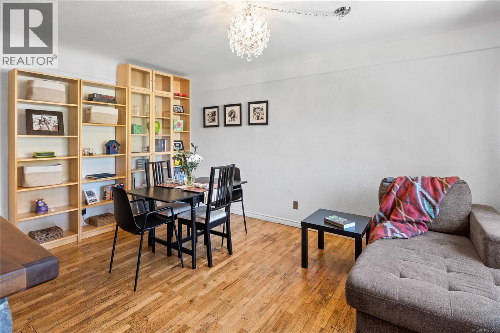 1451 Brooke St photo 4