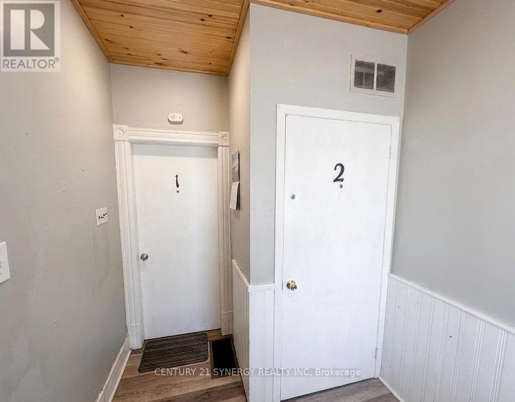 164 CHAMBERS STREET photo 4