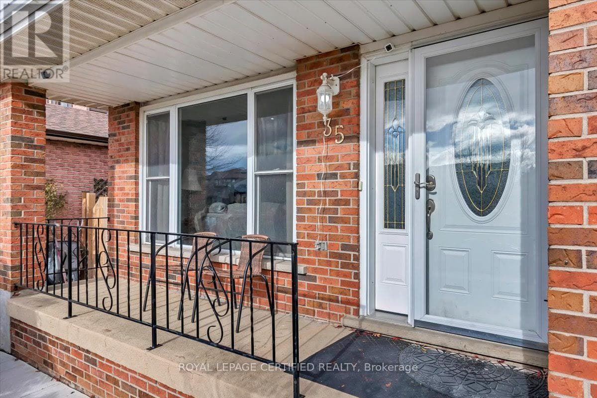 35 TRENHOLME CRESCENT photo 4