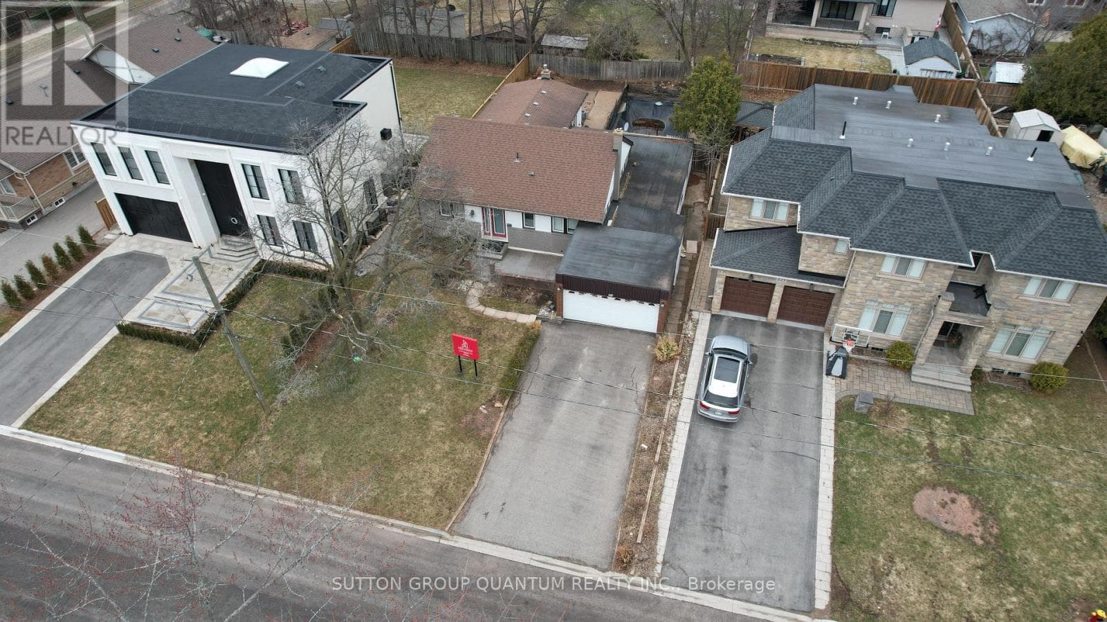 127 MAYFIELD DRIVE photo 3
