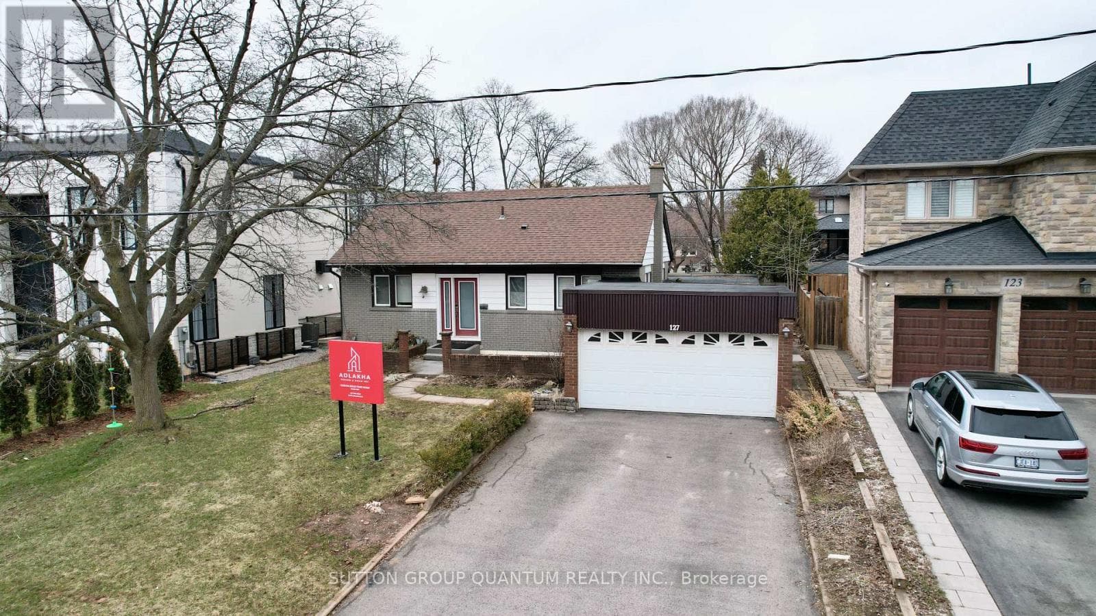 127 MAYFIELD DRIVE photo 2