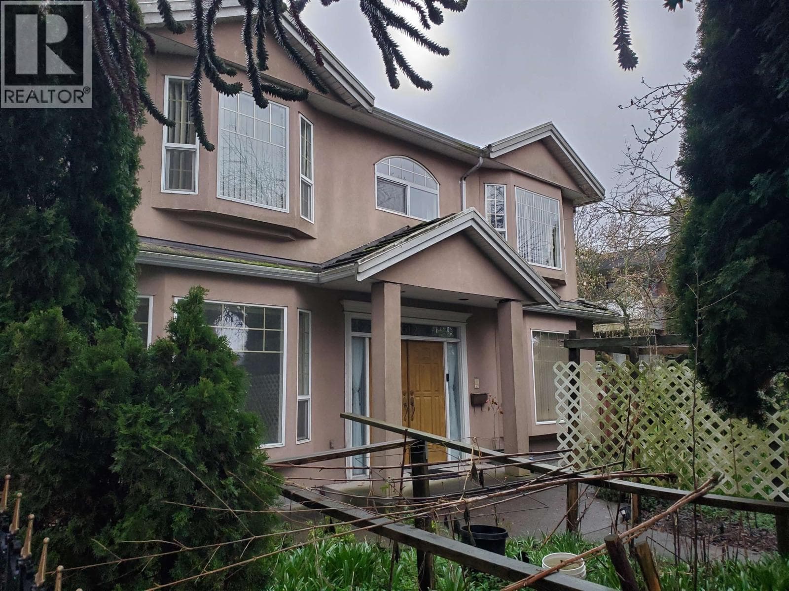 single family at 2612 E 49TH AVENUE — $3,000,000