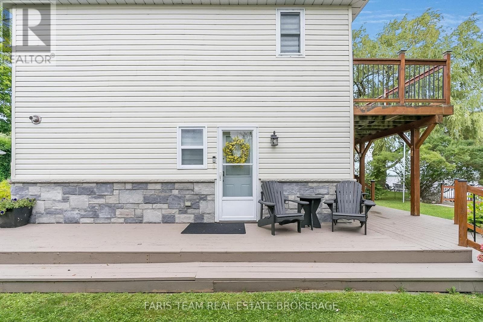 282 ROBINS POINT ROAD photo 4