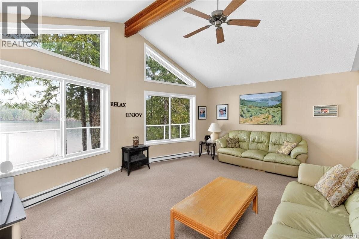 8253 Dickson Dr photo 5