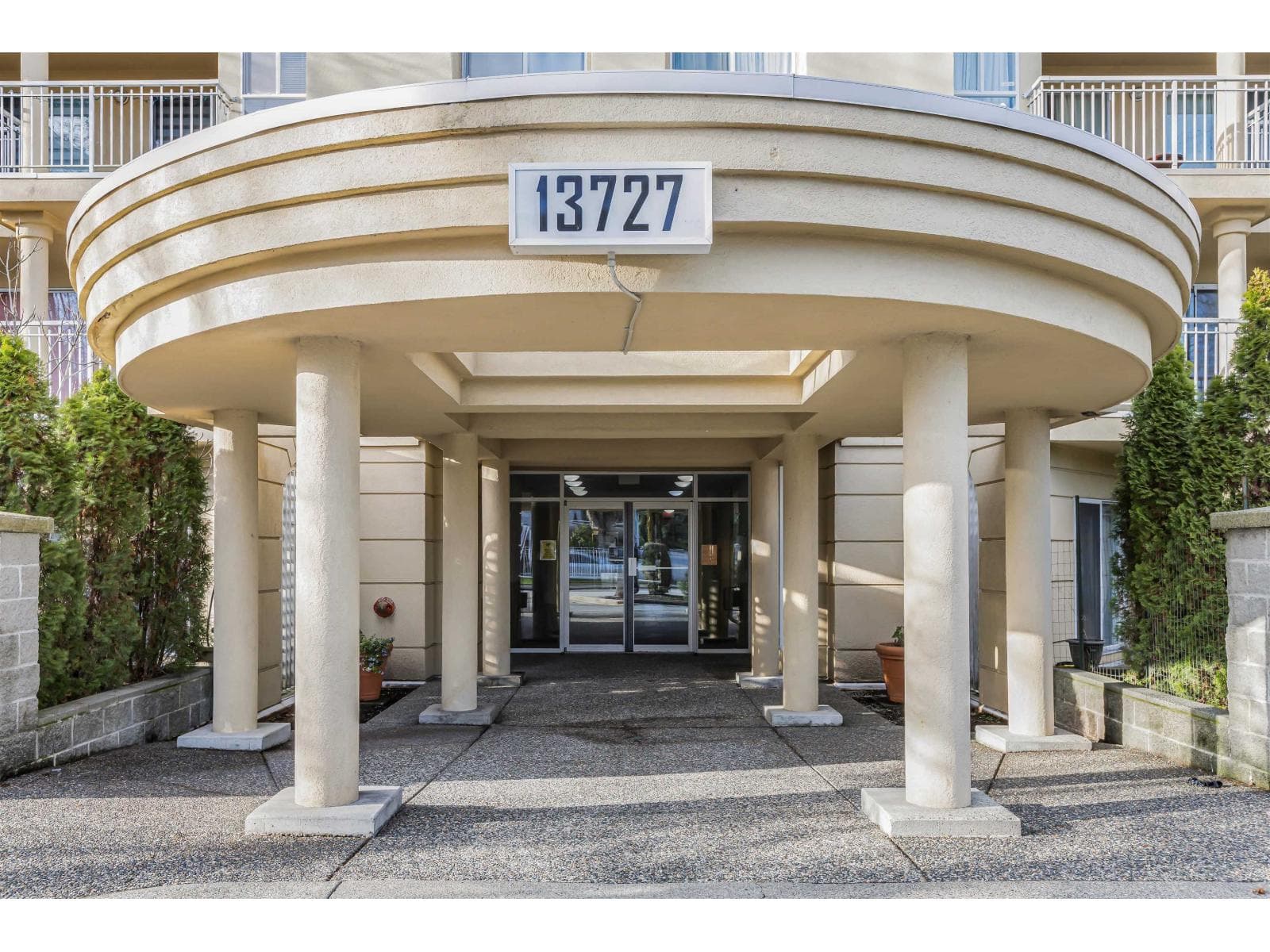 406 13727 74 AVENUE photo 3