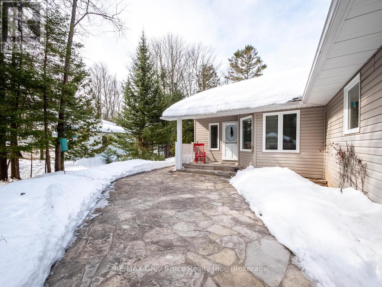 612 YORK AVENUE photo 3