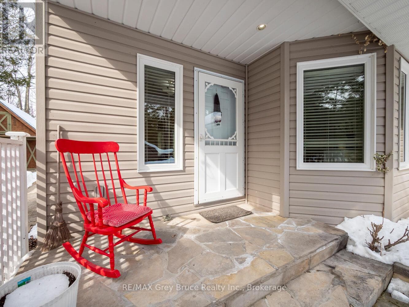 612 YORK AVENUE photo 4