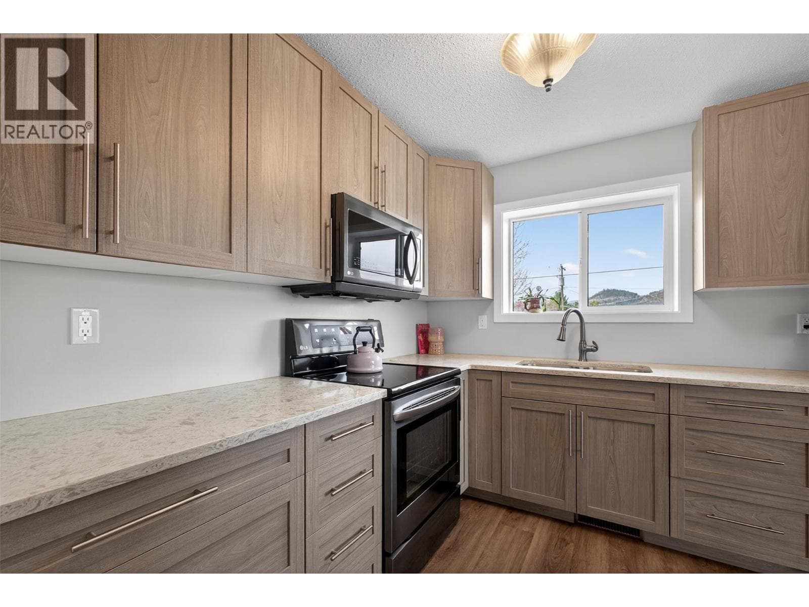 1085 Alta Dena Road photo 5