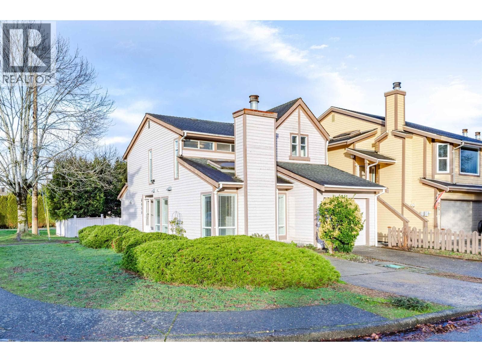 8008 ASH STREET photo 2