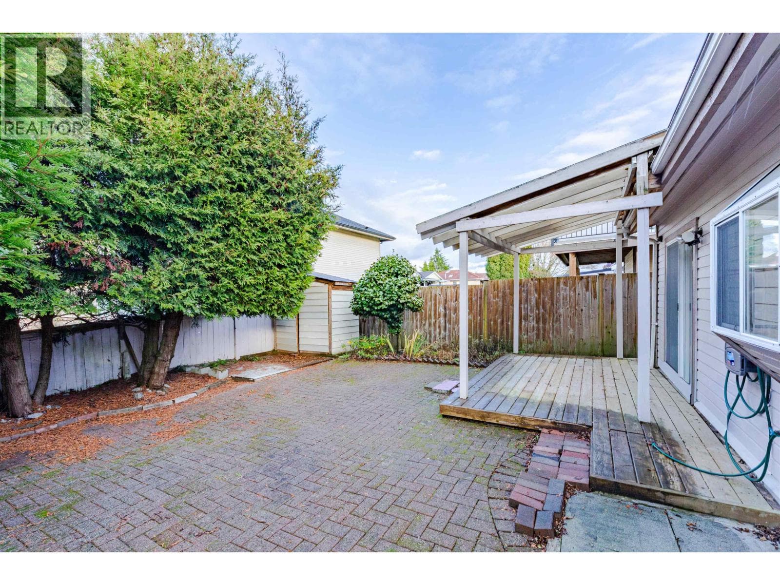 8008 ASH STREET photo 5