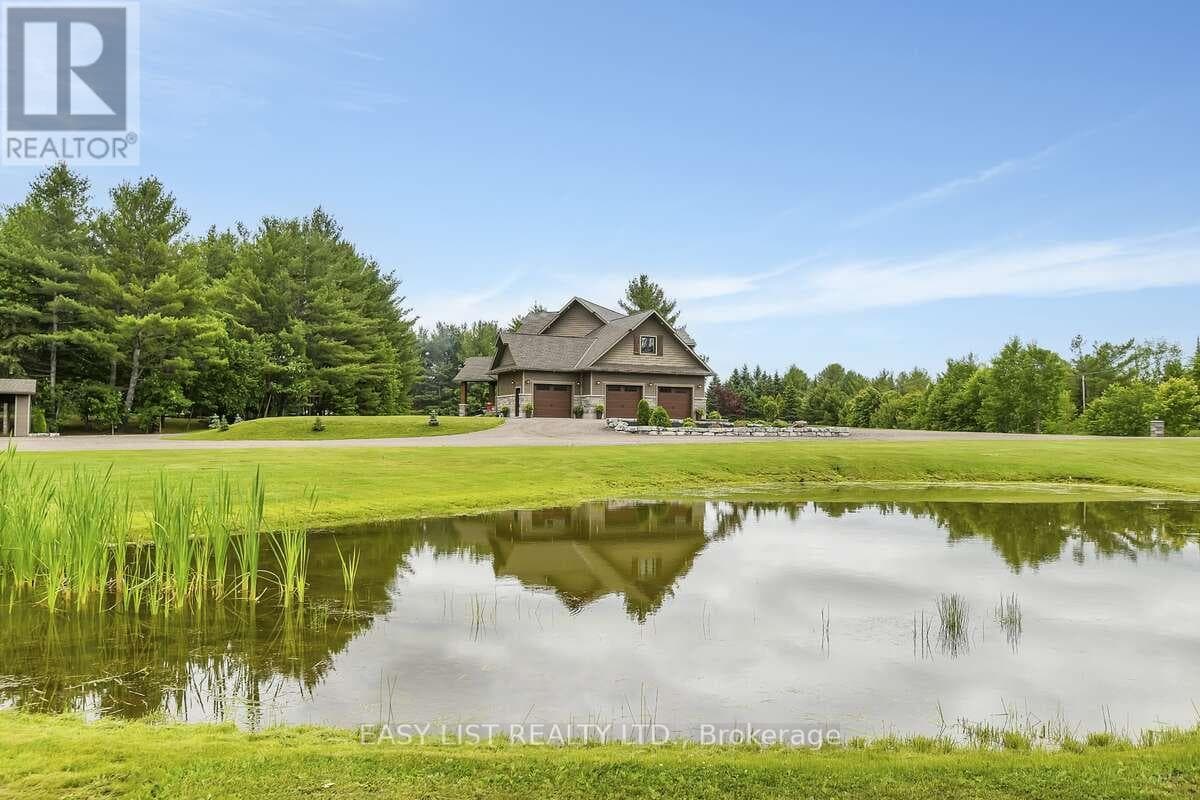2882 B LINE ROAD photo 2