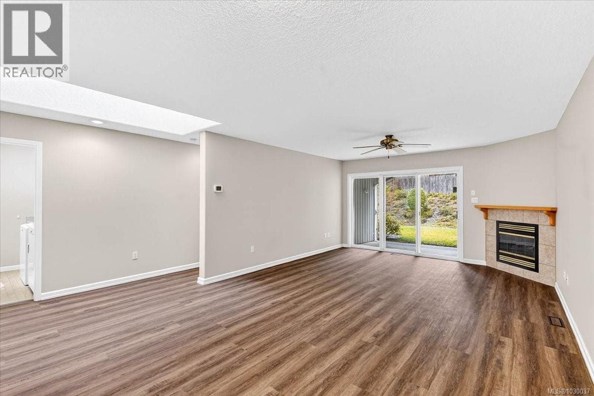 3515 Huff Dr photo 4