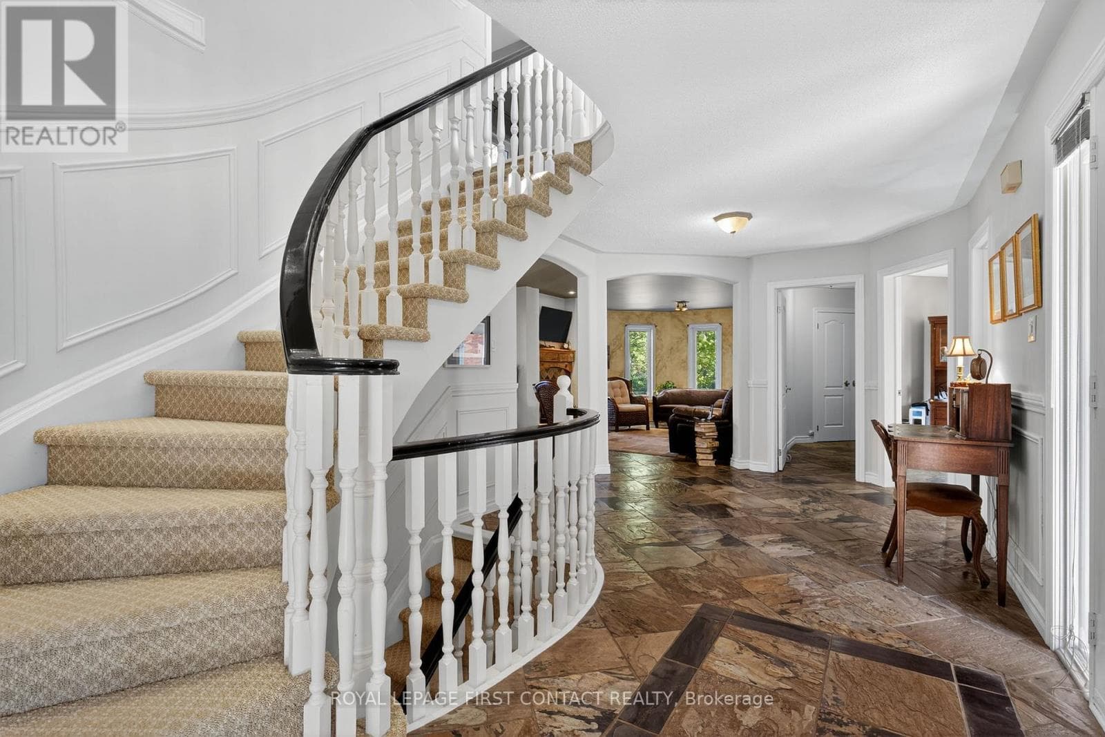 26 EDGECOMBE TERRACE photo 5