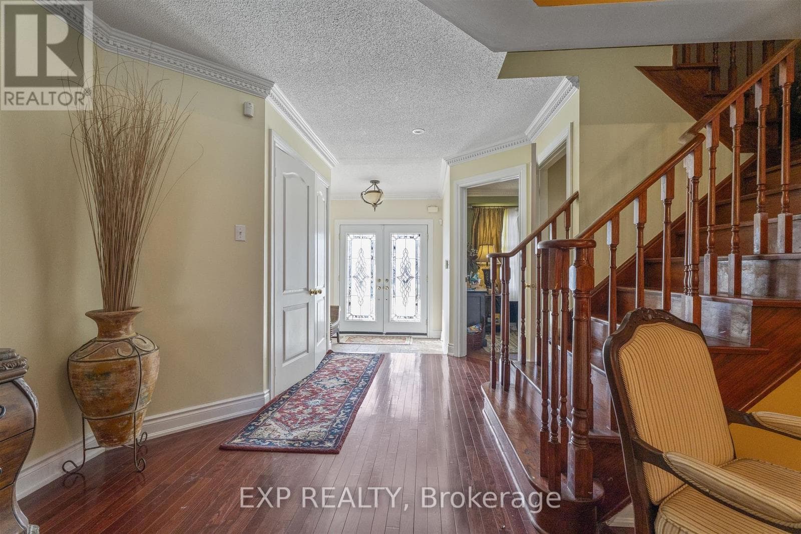 76 HIBERTON CRESCENT photo 3