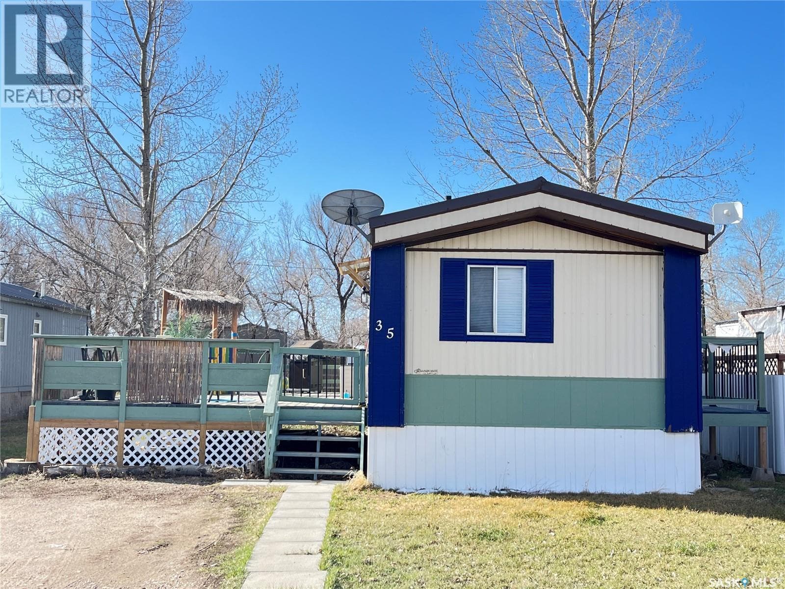 35 Cypress Mobile Home Park