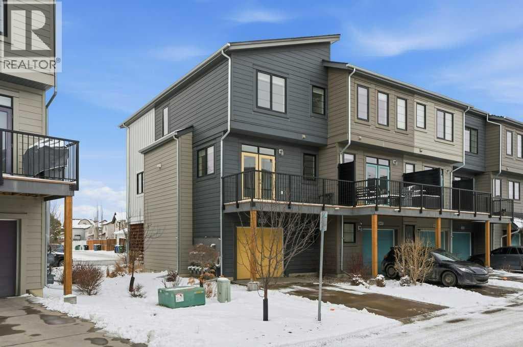 349 Walden Drive SE — photo 4