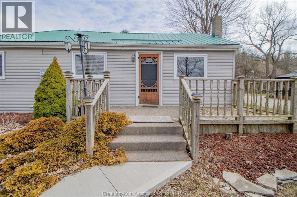 3 bed 1 bath single family at 29909 WEST BOTHWELL ROAD — $389,000