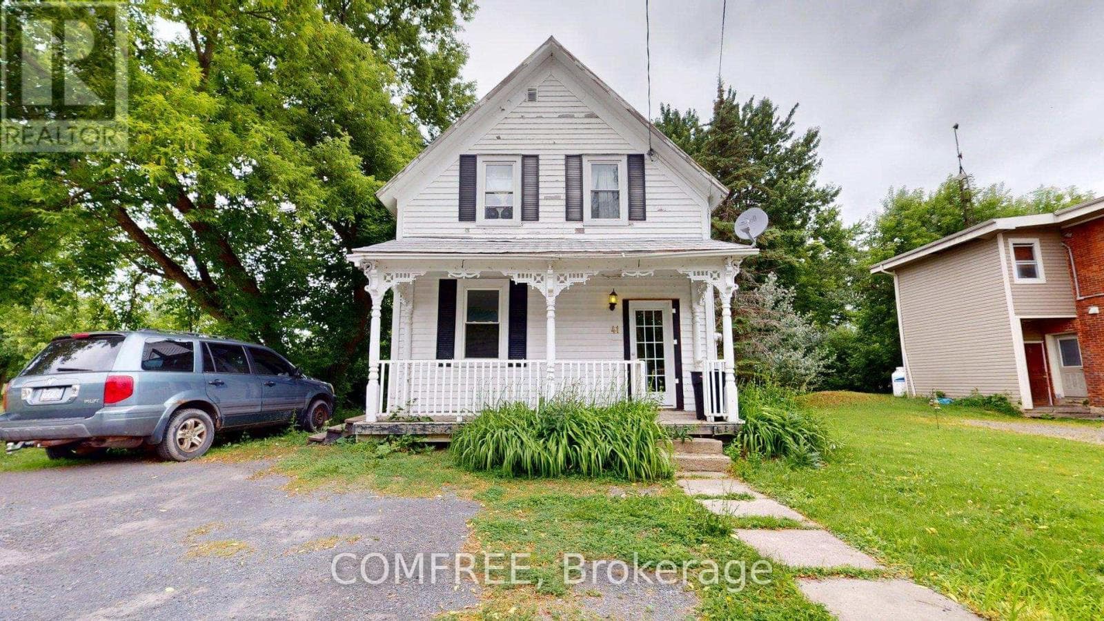 2 bed 1 bath single family at 41 MAIN STREET — $320,000