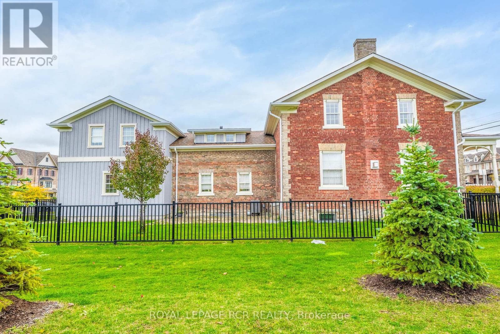 10961 VICTORIA SQUARE BOULEVARD photo 2