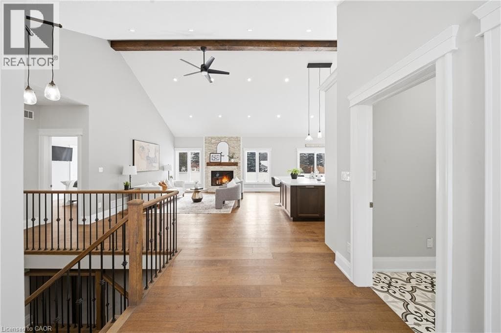 75 ROBINSON Road photo 3