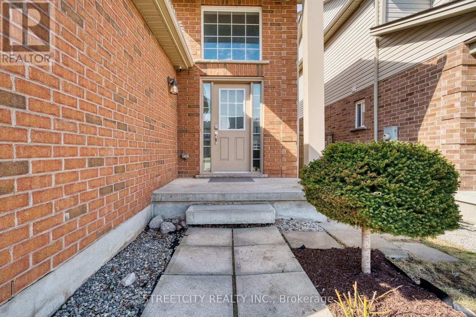 1970 FOXRIDGE CRESCENT photo 3