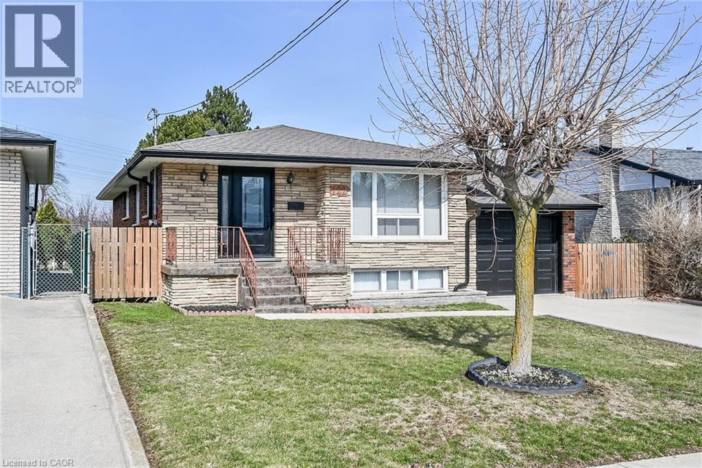 122 GLEN FOREST Drive photo 3